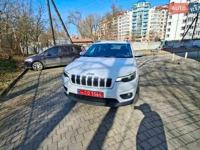 Білий Джип Cherokee, об'ємом двигуна 2.36 л та пробігом 378 тис. км за 10900 $, фото 1 на Automoto.ua