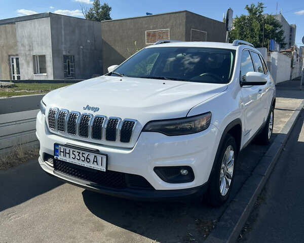 Білий Джип Cherokee, об'ємом двигуна 2.36 л та пробігом 149 тис. км за 14800 $, фото 1 на Automoto.ua
