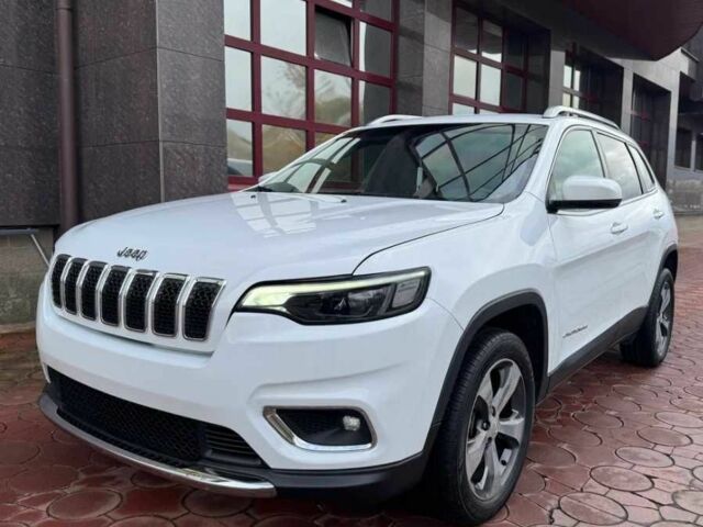 Белый Джип Чероки, объемом двигателя 0 л и пробегом 110 тыс. км за 15000 $, фото 1 на Automoto.ua