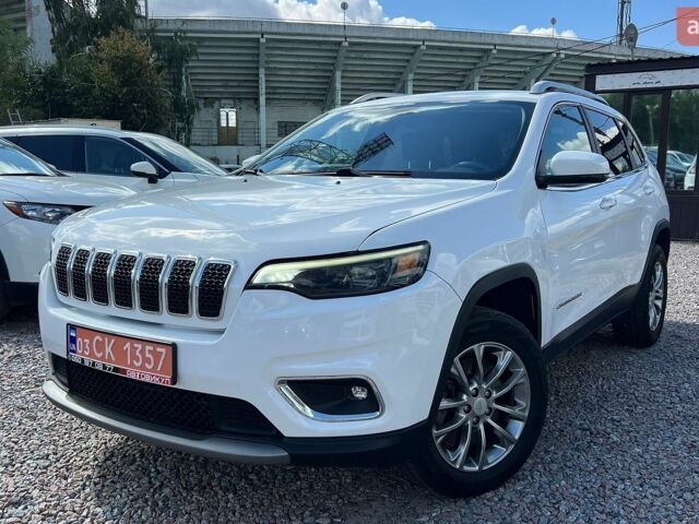 Білий Джип Cherokee, об'ємом двигуна 3.2 л та пробігом 126 тис. км за 14900 $, фото 1 на Automoto.ua