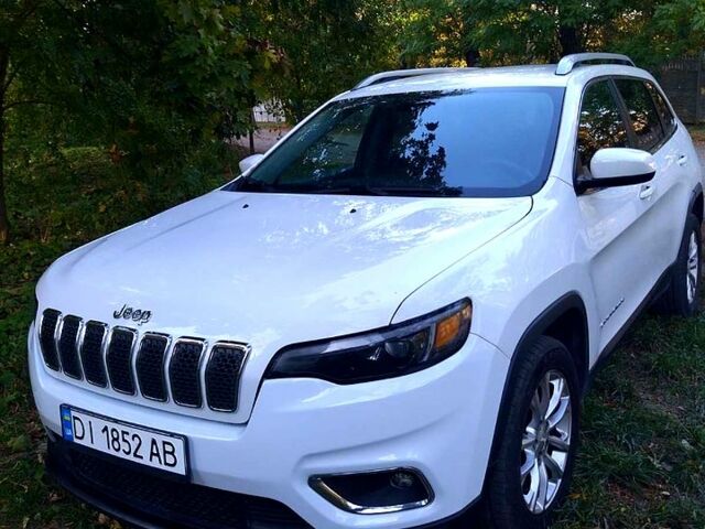 Белый Джип Чероки, объемом двигателя 2.4 л и пробегом 196 тыс. км за 15000 $, фото 1 на Automoto.ua