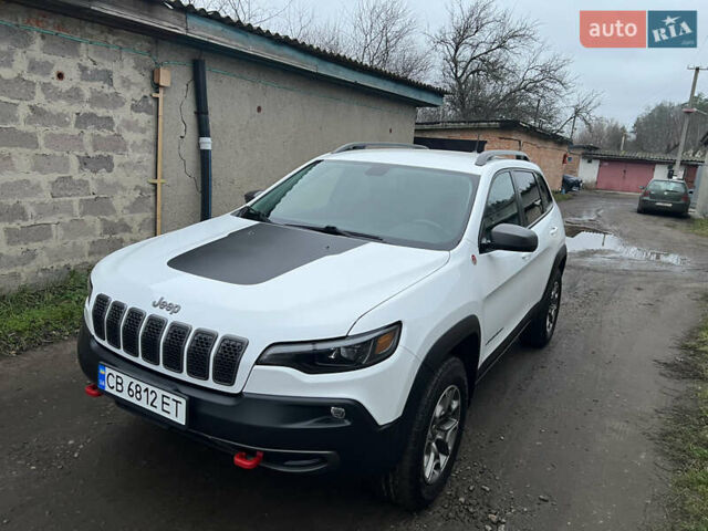 Білий Джип Cherokee, об'ємом двигуна 3.24 л та пробігом 76 тис. км за 21500 $, фото 1 на Automoto.ua