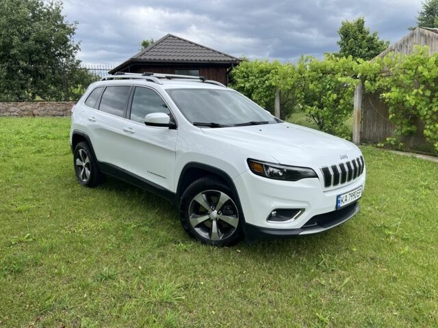 Білий Джип Cherokee, об'ємом двигуна 3.2 л та пробігом 94 тис. км за 19800 $, фото 1 на Automoto.ua
