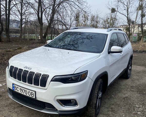Білий Джип Cherokee, об'ємом двигуна 2.4 л та пробігом 29 тис. км за 18500 $, фото 1 на Automoto.ua