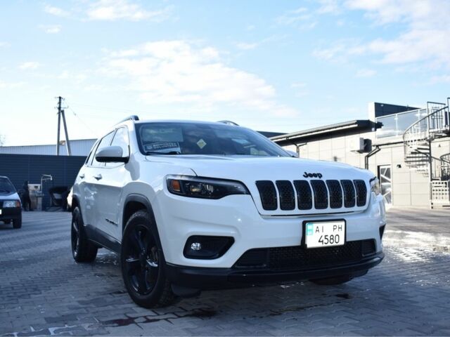 Белый Джип Чероки, объемом двигателя 2.4 л и пробегом 111 тыс. км за 17000 $, фото 1 на Automoto.ua