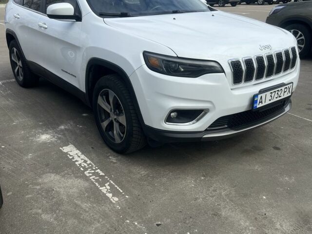 Белый Джип Чероки, объемом двигателя 3.2 л и пробегом 148 тыс. км за 19900 $, фото 1 на Automoto.ua