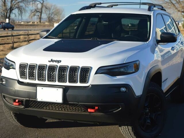 Білий Джип Cherokee, об'ємом двигуна 3.2 л та пробігом 46 тис. км за 7500 $, фото 1 на Automoto.ua