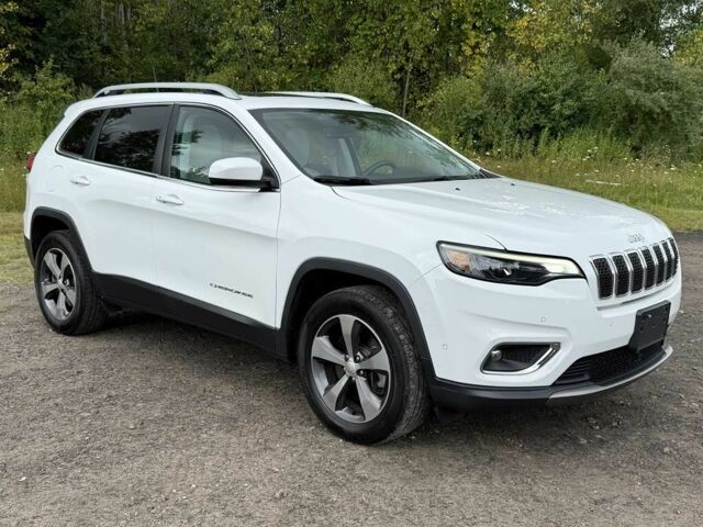 Білий Джип Cherokee, об'ємом двигуна 3.2 л та пробігом 43 тис. км за 5900 $, фото 1 на Automoto.ua
