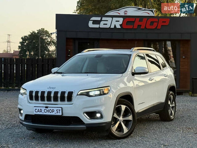 Білий Джип Cherokee, об'ємом двигуна 2.36 л та пробігом 96 тис. км за 18500 $, фото 1 на Automoto.ua