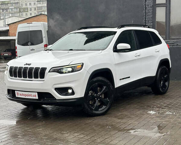Білий Джип Cherokee, об'ємом двигуна 3.24 л та пробігом 69 тис. км за 21700 $, фото 1 на Automoto.ua