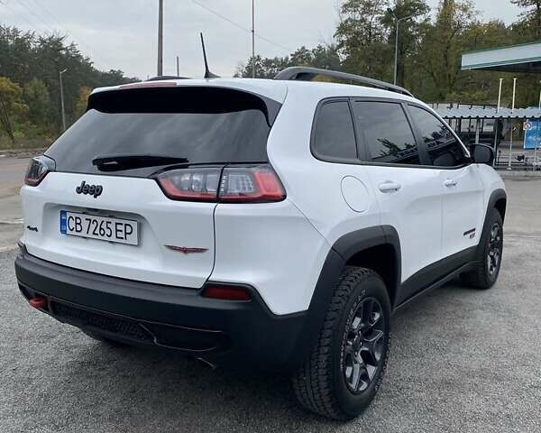 Джип Чероки 2022 в Чернигове на Automoto.ua Белый Джип Чероки, объемом двигателя 3.2 л и пробегом 97 тыс. км за 23000 $, фото 1 на Automoto.ua