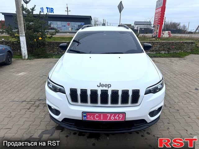 Білий Джип Cherokee, об'ємом двигуна 3.2 л та пробігом 75 тис. км за 26000 $, фото 1 на Automoto.ua