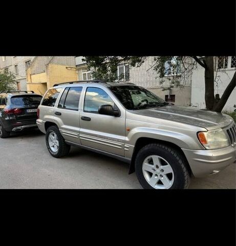 Бежевий Джип Cherokee, об'ємом двигуна 2.7 л та пробігом 200 тис. км за 3000 $, фото 1 на Automoto.ua