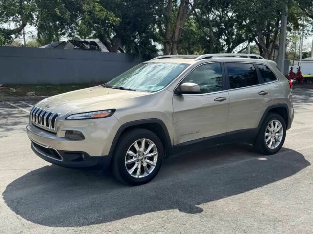 Бежевий Джип Cherokee, об'ємом двигуна 3.2 л та пробігом 79 тис. км за 9500 $, фото 1 на Automoto.ua