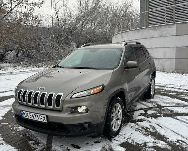 Бежевый Джип Чероки, объемом двигателя 2.4 л и пробегом 124 тыс. км за 13300 $, фото 1 на Automoto.ua