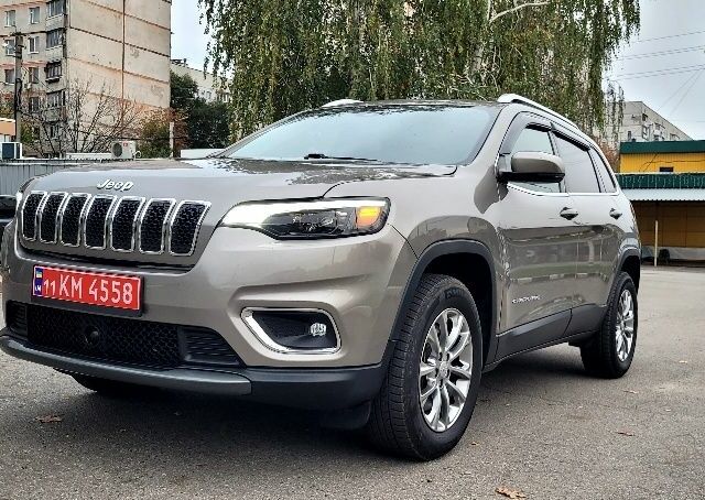 Бежевый Джип Чероки, объемом двигателя 3.2 л и пробегом 56 тыс. км за 17999 $, фото 1 на Automoto.ua