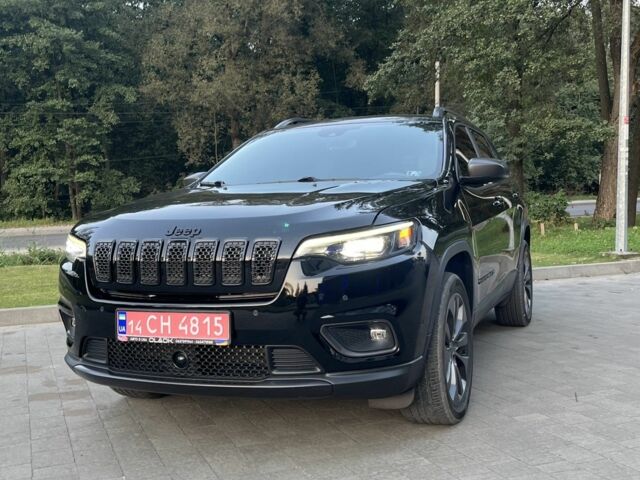 Чорний Джип Cherokee, об'ємом двигуна 3.2 л та пробігом 80 тис. км за 515 $, фото 1 на Automoto.ua
