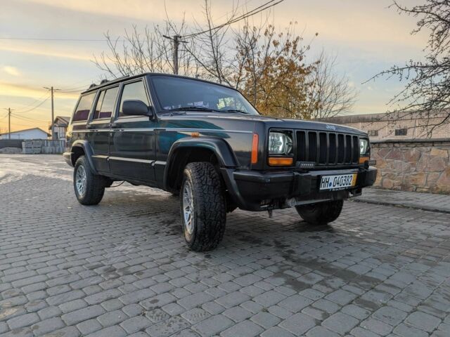 Чорний Джип Cherokee, об'ємом двигуна 0 л та пробігом 400 тис. км за 5000 $, фото 1 на Automoto.ua