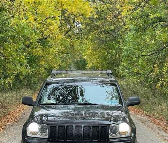 Чорний Джип Cherokee, об'ємом двигуна 3 л та пробігом 415 тис. км за 10500 $, фото 1 на Automoto.ua