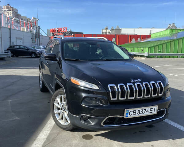 Черный Джип Чероки, объемом двигателя 2.36 л и пробегом 167 тыс. км за 13300 $, фото 1 на Automoto.ua