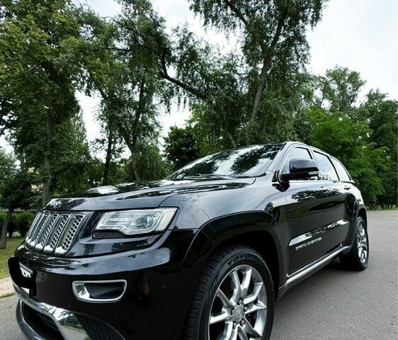 Чорний Джип Cherokee, об'ємом двигуна 3 л та пробігом 200 тис. км за 20000 $, фото 1 на Automoto.ua