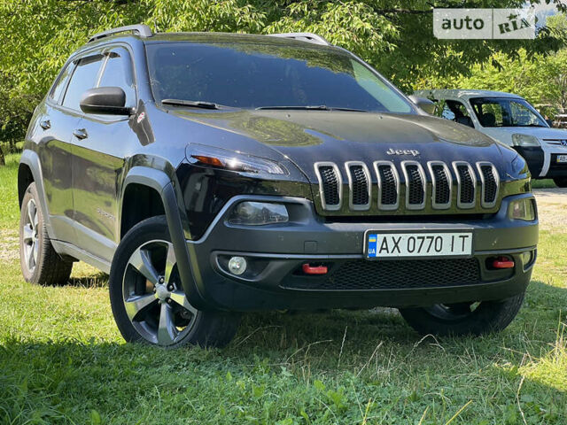 Чорний Джип Cherokee, об'ємом двигуна 0 л та пробігом 130 тис. км за 16700 $, фото 1 на Automoto.ua