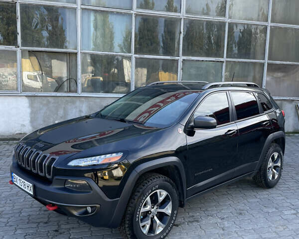 Черный Джип Чероки, объемом двигателя 2.36 л и пробегом 137 тыс. км за 15300 $, фото 1 на Automoto.ua