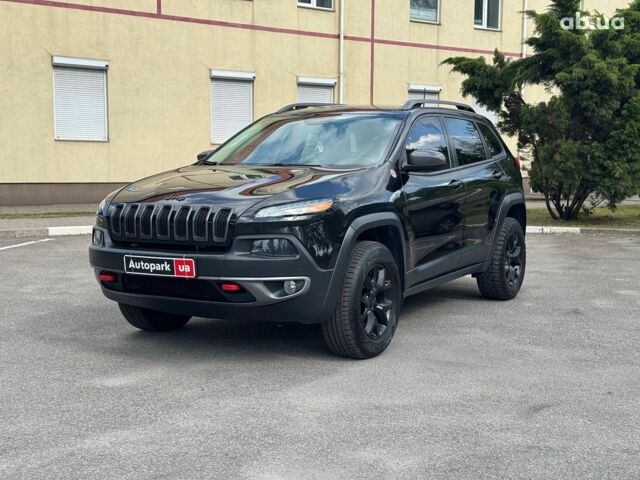 Черный Джип Чероки, объемом двигателя 3.2 л и пробегом 160 тыс. км за 15490 $, фото 1 на Automoto.ua