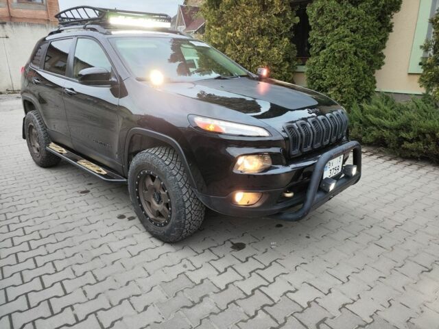 Чорний Джип Cherokee, об'ємом двигуна 2.4 л та пробігом 131 тис. км за 17200 $, фото 1 на Automoto.ua