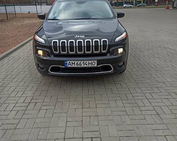 Черный Джип Чероки, объемом двигателя 2.36 л и пробегом 156 тыс. км за 12700 $, фото 1 на Automoto.ua