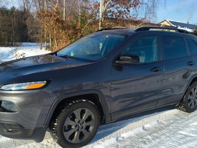 Черный Джип Чероки, объемом двигателя 2.4 л и пробегом 62 тыс. км за 9000 $, фото 1 на Automoto.ua