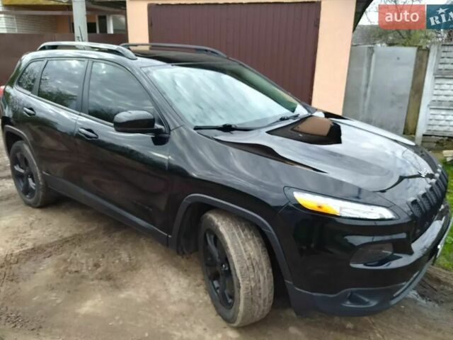 Чорний Джип Cherokee, об'ємом двигуна 3.24 л та пробігом 112 тис. км за 16100 $, фото 1 на Automoto.ua