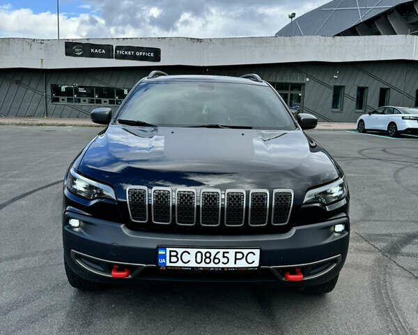 Чорний Джип Cherokee, об'ємом двигуна 1.99 л та пробігом 81 тис. км за 24800 $, фото 1 на Automoto.ua