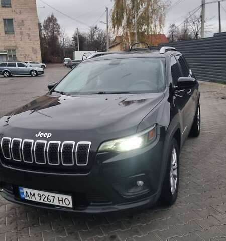 Черный Джип Чероки, объемом двигателя 2.36 л и пробегом 180 тыс. км за 13200 $, фото 1 на Automoto.ua