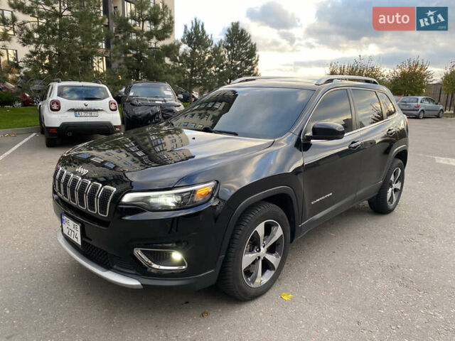 Чорний Джип Cherokee, об'ємом двигуна 3.24 л та пробігом 113 тис. км за 21800 $, фото 1 на Automoto.ua