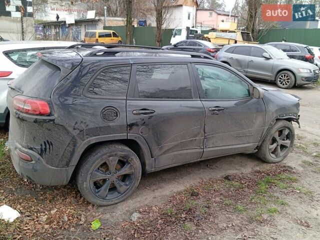 Черный Джип Чероки, объемом двигателя 2.4 л и пробегом 200 тыс. км за 7200 $, фото 1 на Automoto.ua