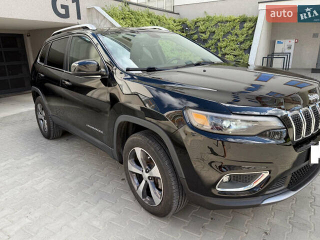 Чорний Джип Cherokee, об'ємом двигуна 3.24 л та пробігом 105 тис. км за 17000 $, фото 1 на Automoto.ua