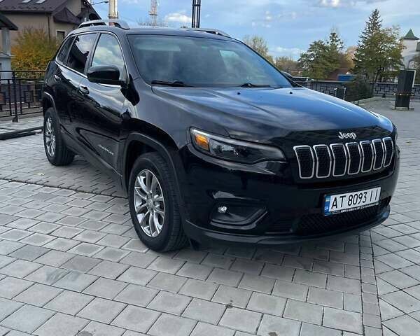 Чорний Джип Cherokee, об'ємом двигуна 2.36 л та пробігом 61 тис. км за 16800 $, фото 1 на Automoto.ua