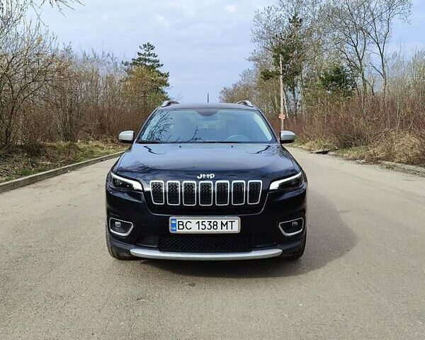 Чорний Джип Cherokee, об'ємом двигуна 2.4 л та пробігом 64 тис. км за 18000 $, фото 1 на Automoto.ua