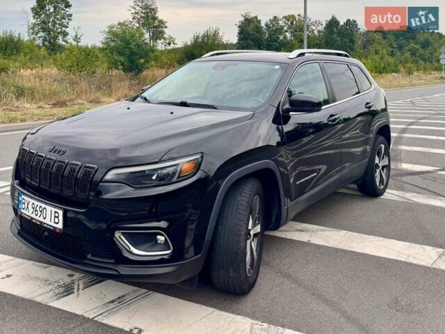 Чорний Джип Cherokee, об'ємом двигуна 2.36 л та пробігом 130 тис. км за 17300 $, фото 1 на Automoto.ua