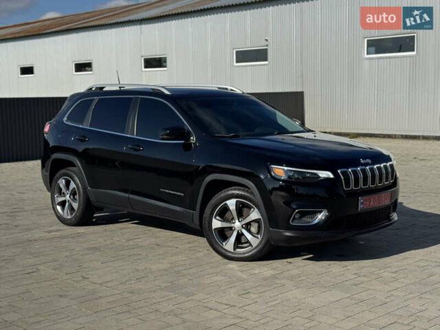 Чорний Джип Cherokee, об'ємом двигуна 3.24 л та пробігом 127 тис. км за 16500 $, фото 1 на Automoto.ua