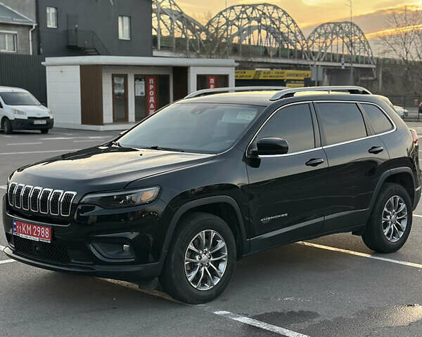 Черный Джип Чероки, объемом двигателя 3.24 л и пробегом 122 тыс. км за 18300 $, фото 1 на Automoto.ua