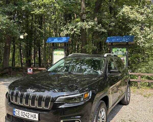 Черный Джип Чероки, объемом двигателя 2.36 л и пробегом 128 тыс. км за 18200 $, фото 1 на Automoto.ua