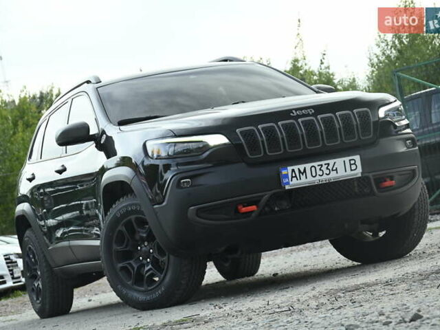 Чорний Джип Cherokee, об'ємом двигуна 3.24 л та пробігом 93 тис. км за 21200 $, фото 1 на Automoto.ua