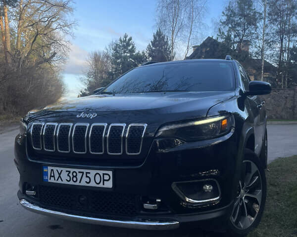 Черный Джип Чероки, объемом двигателя 3.24 л и пробегом 43 тыс. км за 24900 $, фото 1 на Automoto.ua