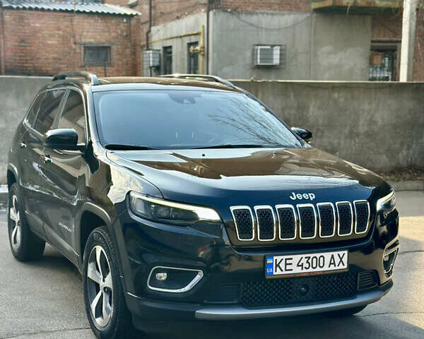 Чорний Джип Cherokee, об'ємом двигуна 3.2 л та пробігом 37 тис. км за 22700 $, фото 1 на Automoto.ua