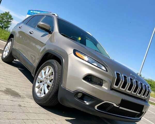 Коричневий Джип Cherokee, об'ємом двигуна 2.4 л та пробігом 71 тис. км за 13600 $, фото 1 на Automoto.ua