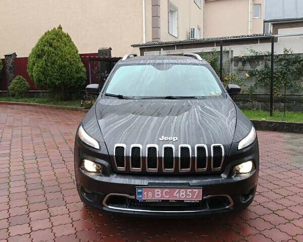 Коричневый Джип Чероки, объемом двигателя 2.4 л и пробегом 170 тыс. км за 13500 $, фото 1 на Automoto.ua