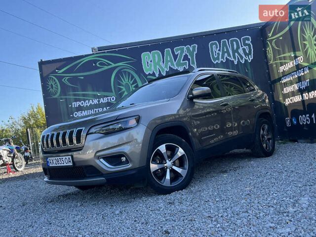 Джип Чероки 2018 в Харькове на Automoto.ua Коричневый Джип Чероки, объемом двигателя 3.24 л и пробегом 75 тыс. км за 20200 $, фото 1 на Automoto.ua