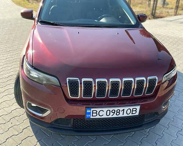 Красный Джип Чероки, объемом двигателя 2.36 л и пробегом 65 тыс. км за 13500 $, фото 1 на Automoto.ua
